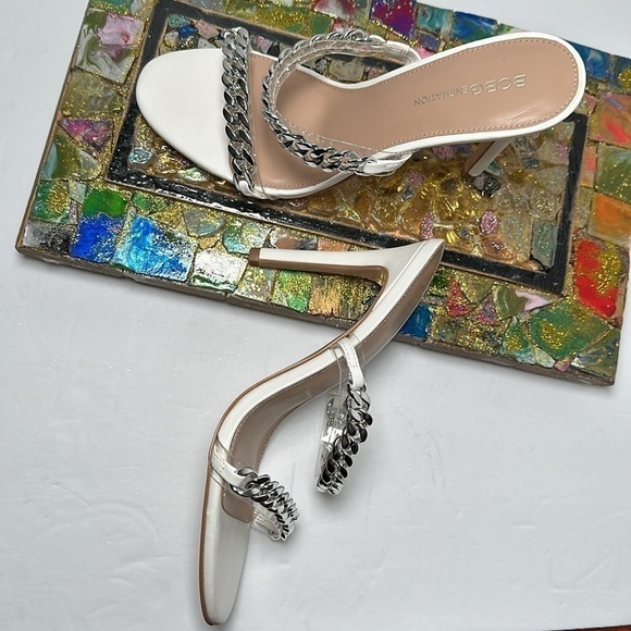BCBGENERATION Rhinestone Sandals Slip on High Heels Wedding party Bling 9 White - Picture 3 of 10